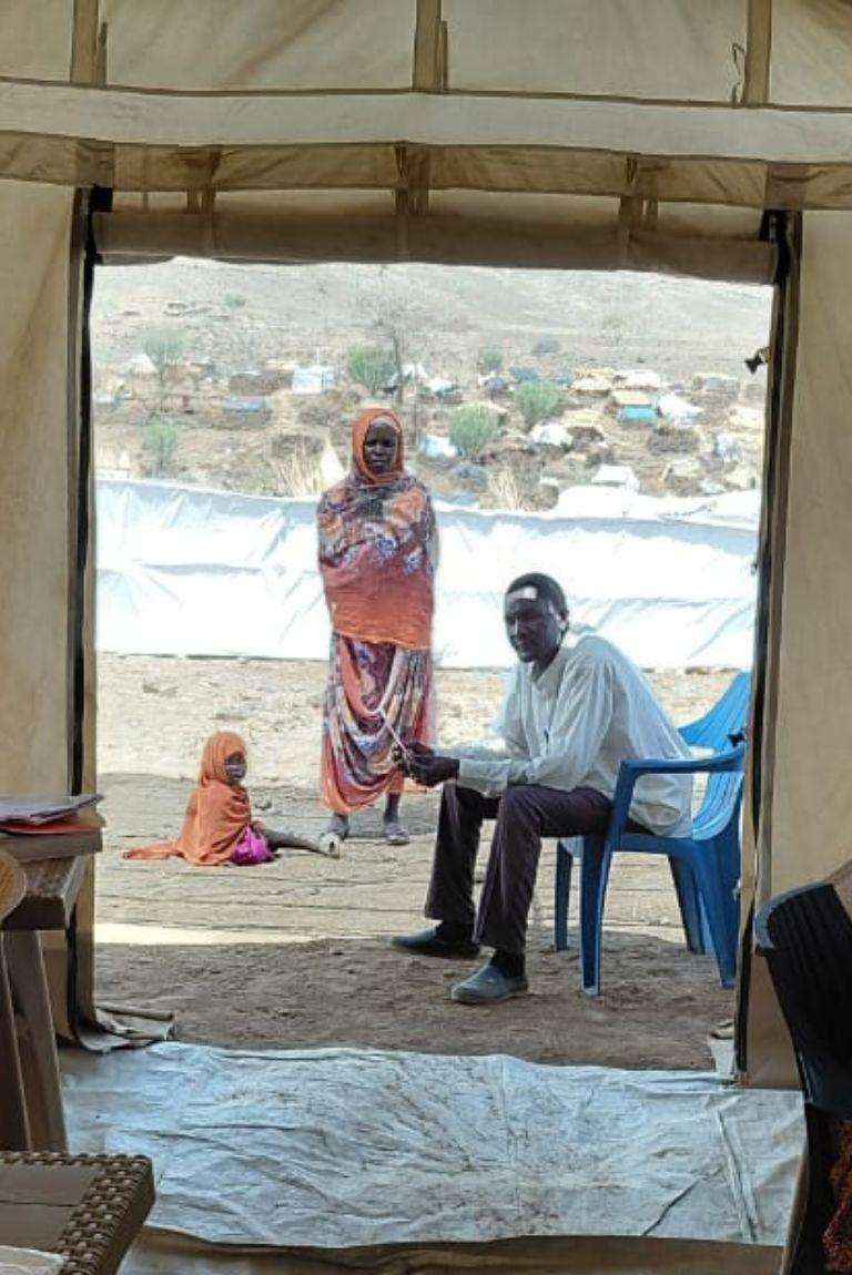 Soudan faim malnutrition crise camp Dar Omo Darfour famille